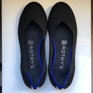 Rothy's | The Flat in 'Black Heel Stripe' size 6